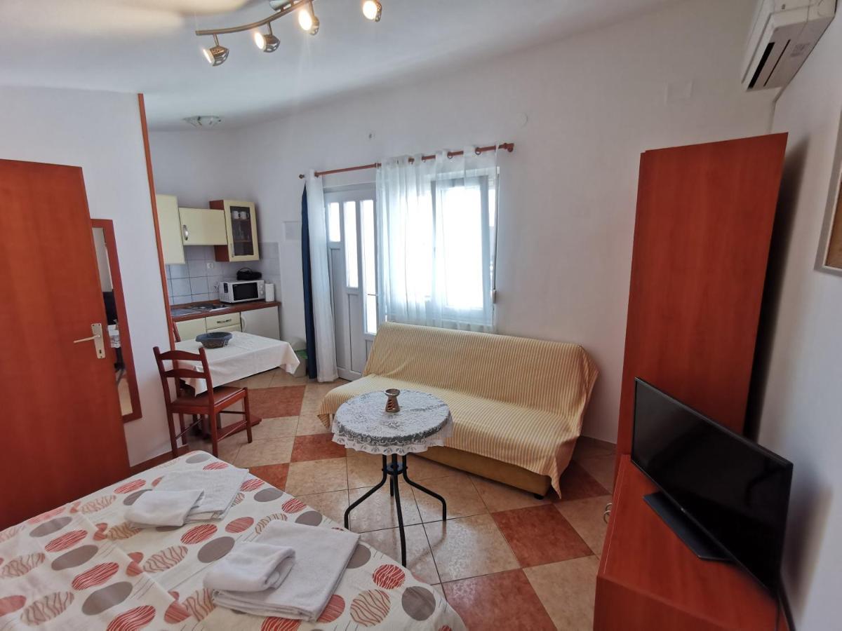 Studio Apartments Jasminka 셀스 외부 사진