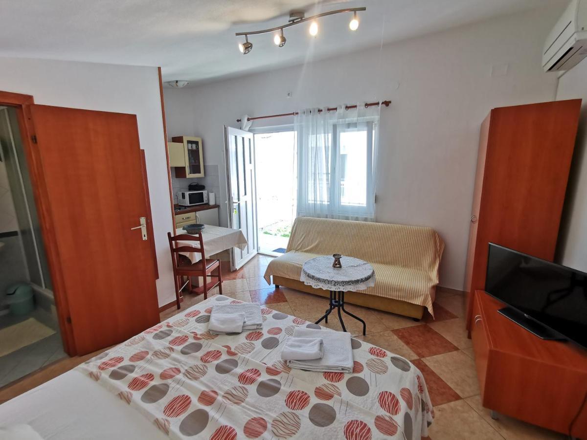 Studio Apartments Jasminka 셀스 외부 사진